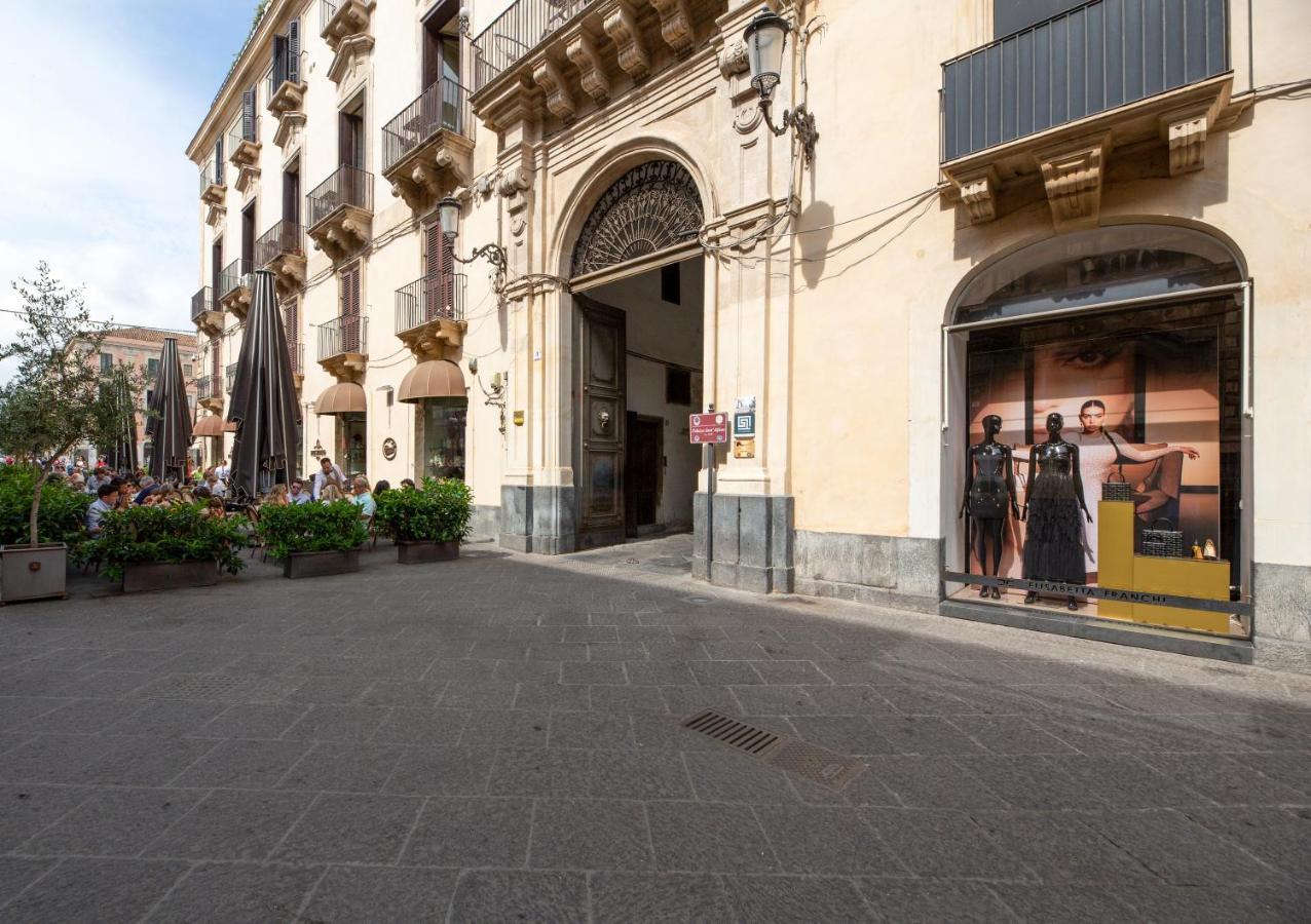 La Regina Del Duomo Catania Centro Hotel Exterior photo